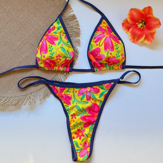 Bikini Flower Latina